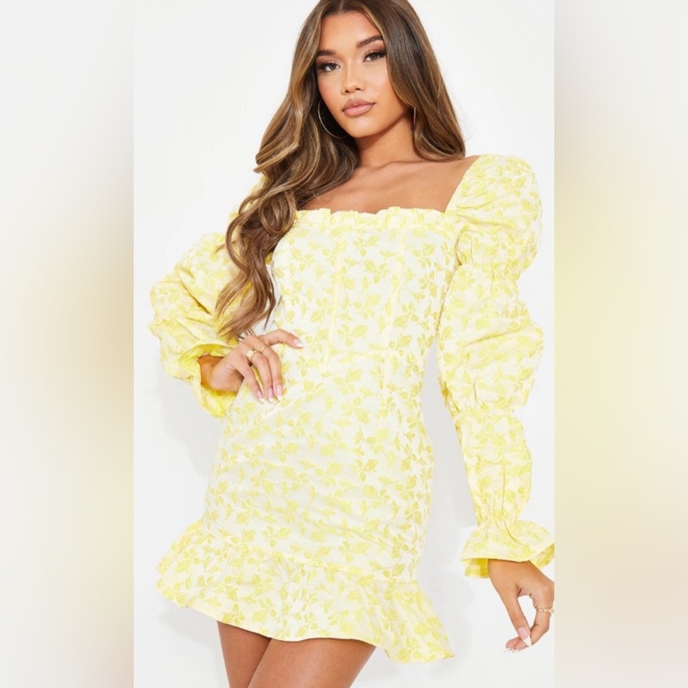 NWT Pretty Little Thing Jacquard Corset Detail Puff Sleeve Bodycon Dress Size 6